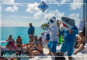 Luxury Catamaran tour to isla mujeres with transportation from Tulum