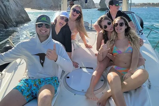 Private Cabo Tour -Arch Cruise, Snorkel, Food & Open Bar 1-20 ppl