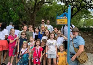 Bahamas Full-Day 6 Hrs Nassau City, Food and Beach Tour