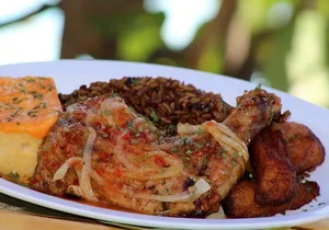 Nassau Food and History Bus Tour