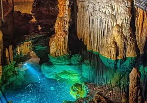 Luray Caverns Private Round Trip Transfer