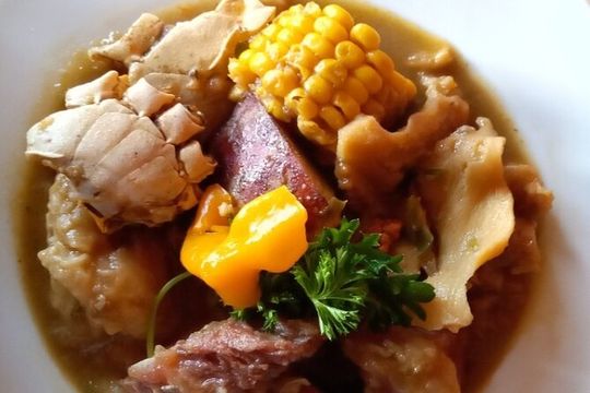 Private Sightseeing in Fort Montagu with Crab and Seafood meal