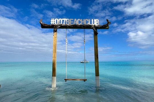 007 Private Beach Club -Swimming Pigs, Snorkeling, Lunch, Drinks