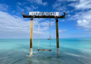 007 Private Beach Club -Swimming Pigs, Snorkeling, Lunch, Drinks