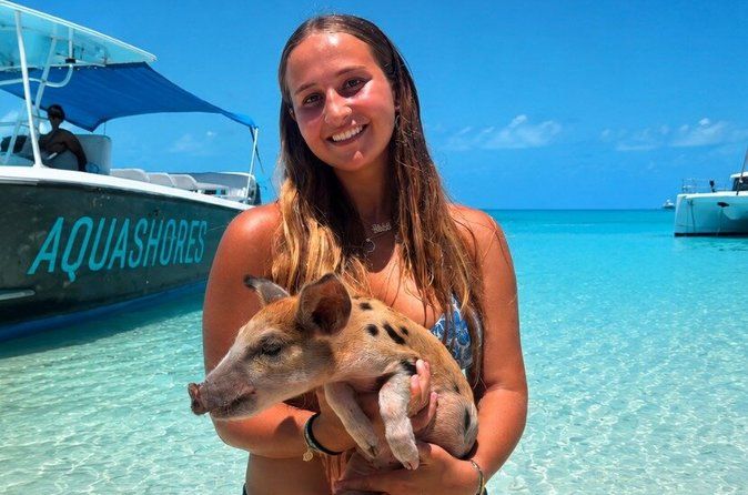 Exuma Powerboat Tour from Nassau with Swimming Pigs