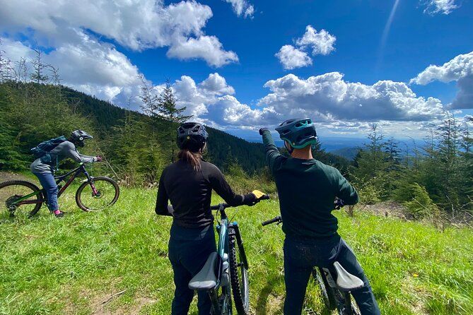 Exclusive - Half Day Mountain Bike Tour from Seattle