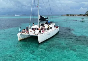 Nassau 3-stops: Snorkeling, Swimming Pigs, Turtles & Lunch