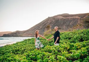 Private Vacation Photoshoot with Photographer in Oahu