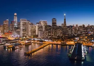 Day to Night Photo Tour / 10 Locations / 4 People