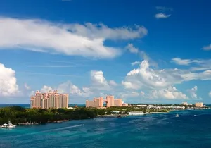Half-Day Guided Boat Tour of Nassau Harbour and Rose Island