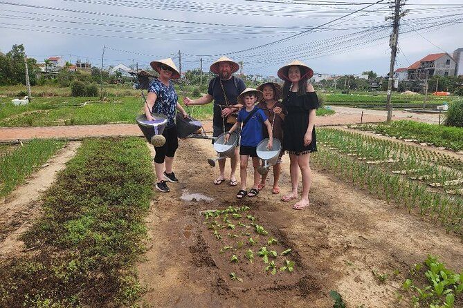 Hoi An Farming, Cooking Class, Foot Massage & Hoi An Walking Tour