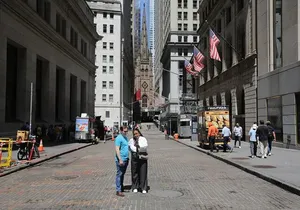 The Spies of Wall Street