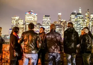 Best of New York Food Tour: 5 dishes plus famous sightseeing!