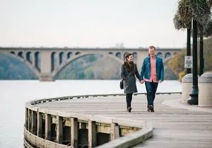 Romantic Photoshoot in Georgetown Waterfront in Washington