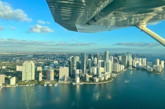 Miami Beach: Luxury Plane Tour with Free Champagne