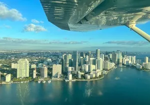Miami Beach: Luxury Plane Tour with Free Champagne