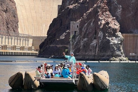 Hoover Dam Raft Tour with Transport & Swim in Black Canyon