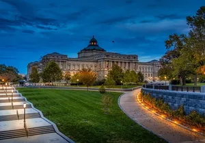 Dark History: Scandals of Capitol Hill Evening Walking Tour