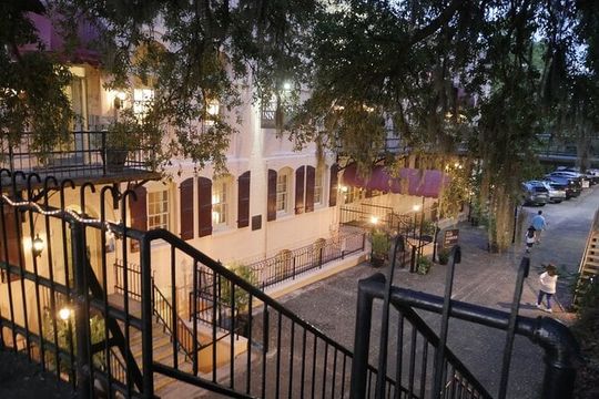 Spirits of Savannah Private Guided Walking Tour