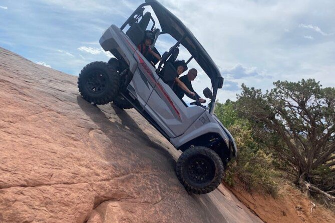 2 Hours Guided UTV Tour in Moab Utah