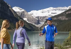 Banff National Park Tour with Lake Louise and Moraine Lake