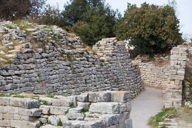 Istanbul to Truva Troy Guided Day Tour with Lunch and Transfers