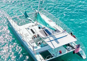 Private Catamaran Charter in Waikiki (1-6 Guests)