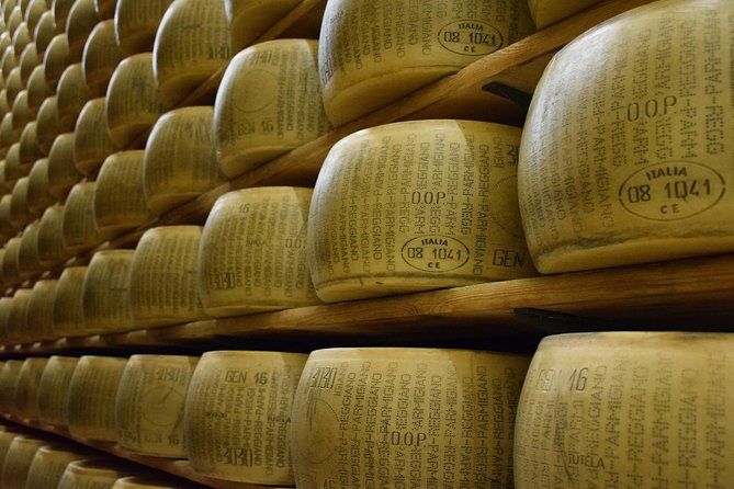 Exclusive Emilia-Romagna,Parmigiano, Prosciutto, Balsamic, Wine