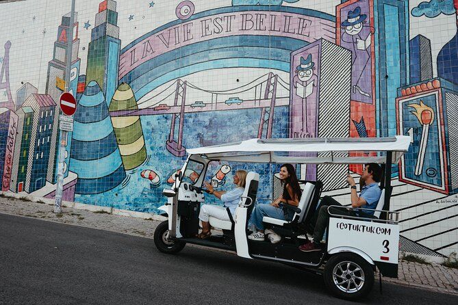Food & Wine Lisbon Tour in Private Eco Tuk Tuk with a Local