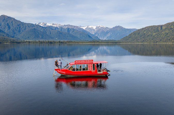 Small Group Lake Mapourika Scenic Cruise in Franz Josef