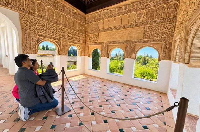 Skip The line Alhambra and Nasrid Palaces Private Tour
