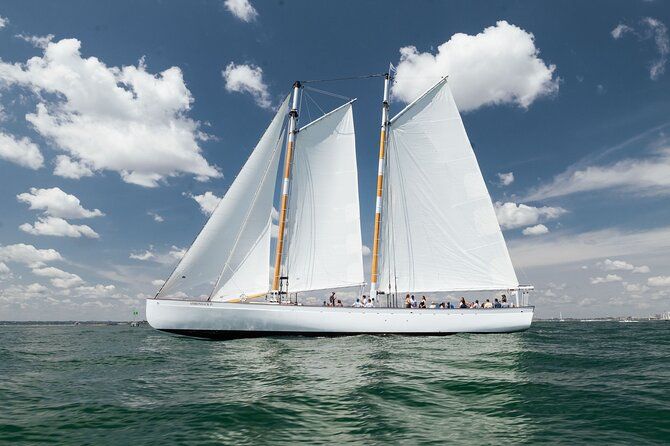 Newport Sightseeing Day Sailing Experience on Schooner Adirondack