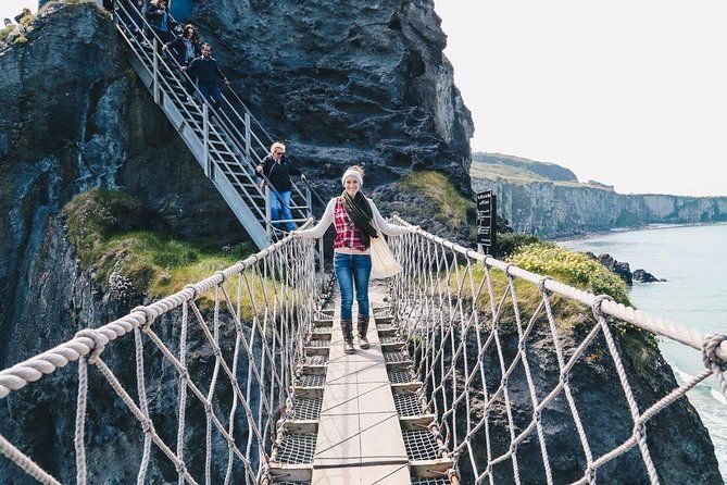 Giants Causeway Tour from Belfast + FREE Belfast Taxi Tour