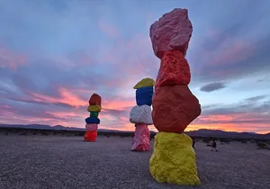 Grand Canyon West Rim, Hoover Dam Stop and 7 Magic Mountains Tour