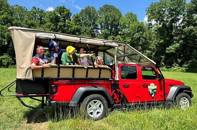 3.5-4 HR Guided Cataloochee Valley Jeep Safari & Elk Adventure