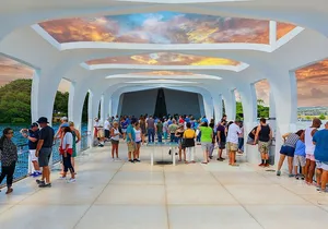 Tribute to Pearl Harbor Arizona Memorial and Honolulu City Tour