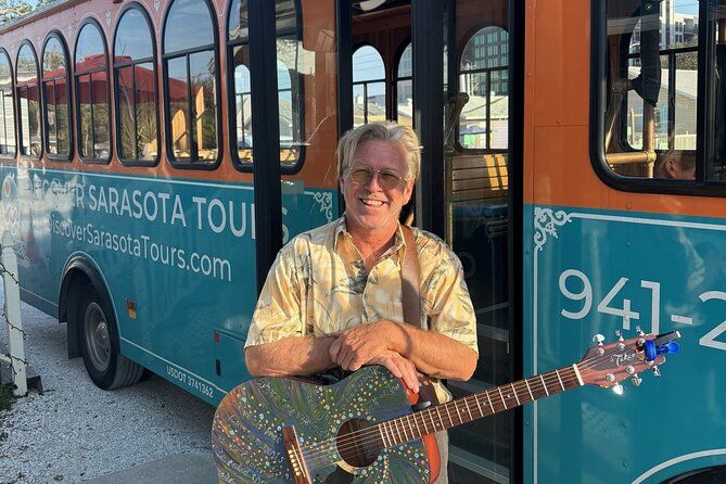 2 Hour Sunset Cabaret Tour in Sarasota