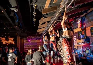 Las Vegas Country Bar Crawl by Party Bus w/ Free Drinks