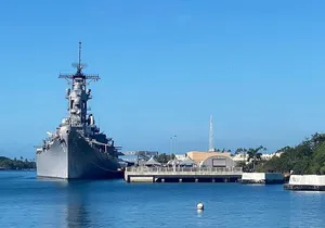 Pearl Harbor USS Arizona Memorial & Battleship Missouri
