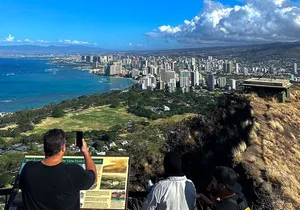 Diamond Head and Manoa Falls Hike and Adventure Tour