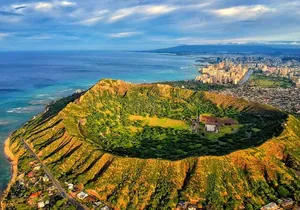 Diamond Head Hiking Tour with Ticket and Reservation Inclusion