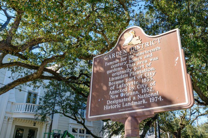 Self Guided Walking Tour of New Orleans' Historic Garden District