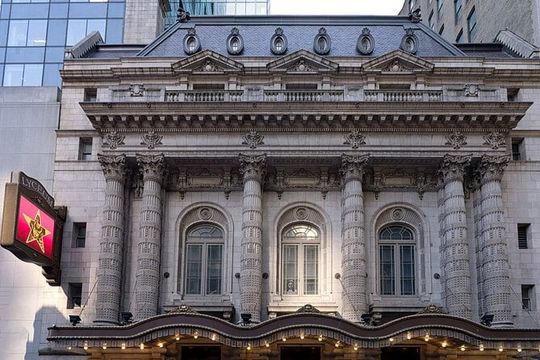 Walking Tour in 42nd Street from the East Side to the West Side