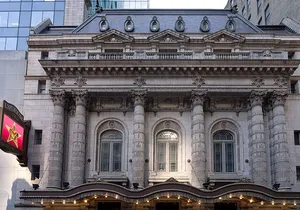 Walking Tour in 42nd Street from the East Side to the West Side