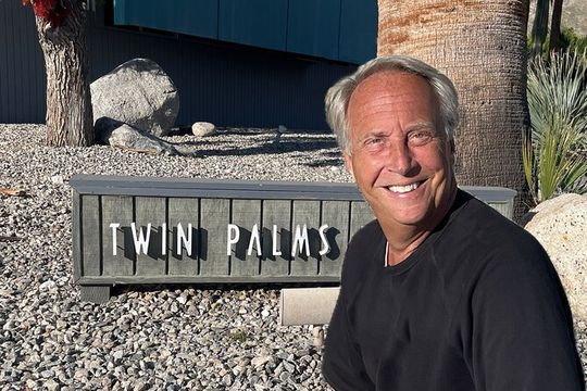 Walking Palm Springs "Twin Palms" Private Tour
