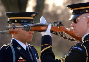 Arlington Cemetery Tour with Guard Ceremony and Iwo Jima Memorial