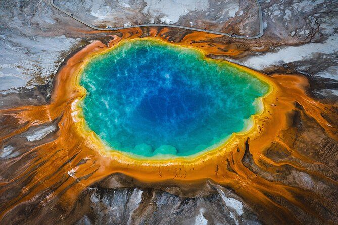 Yellowstone Small Group Tour & Hike - from West Yellowstone