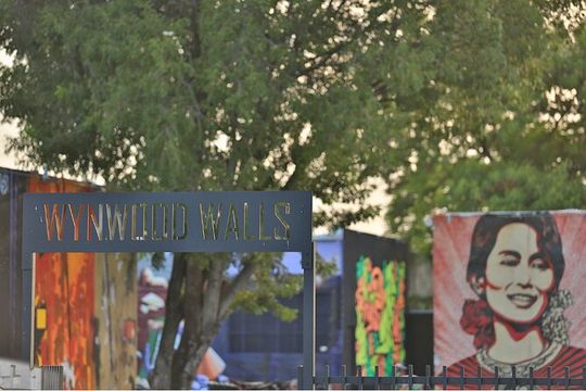 Discover Miami: Full-Day Tour plus Dolphin Mall Shopping