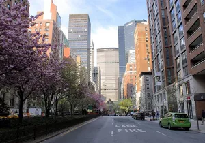 Breakfast at Tiffany's Movie Locations Private Tour in New York