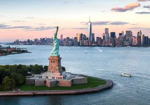 Visit The Statue of Liberty Plus 3-hour Manhattan Walking Tour